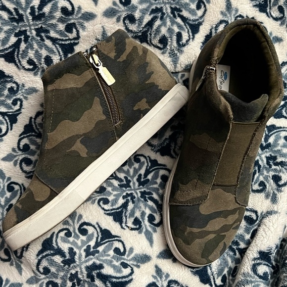 Aqua College Women’s Sz 8 Camo Waterproof Shoes Winter Boots Short Boots - Picture 2 of 9